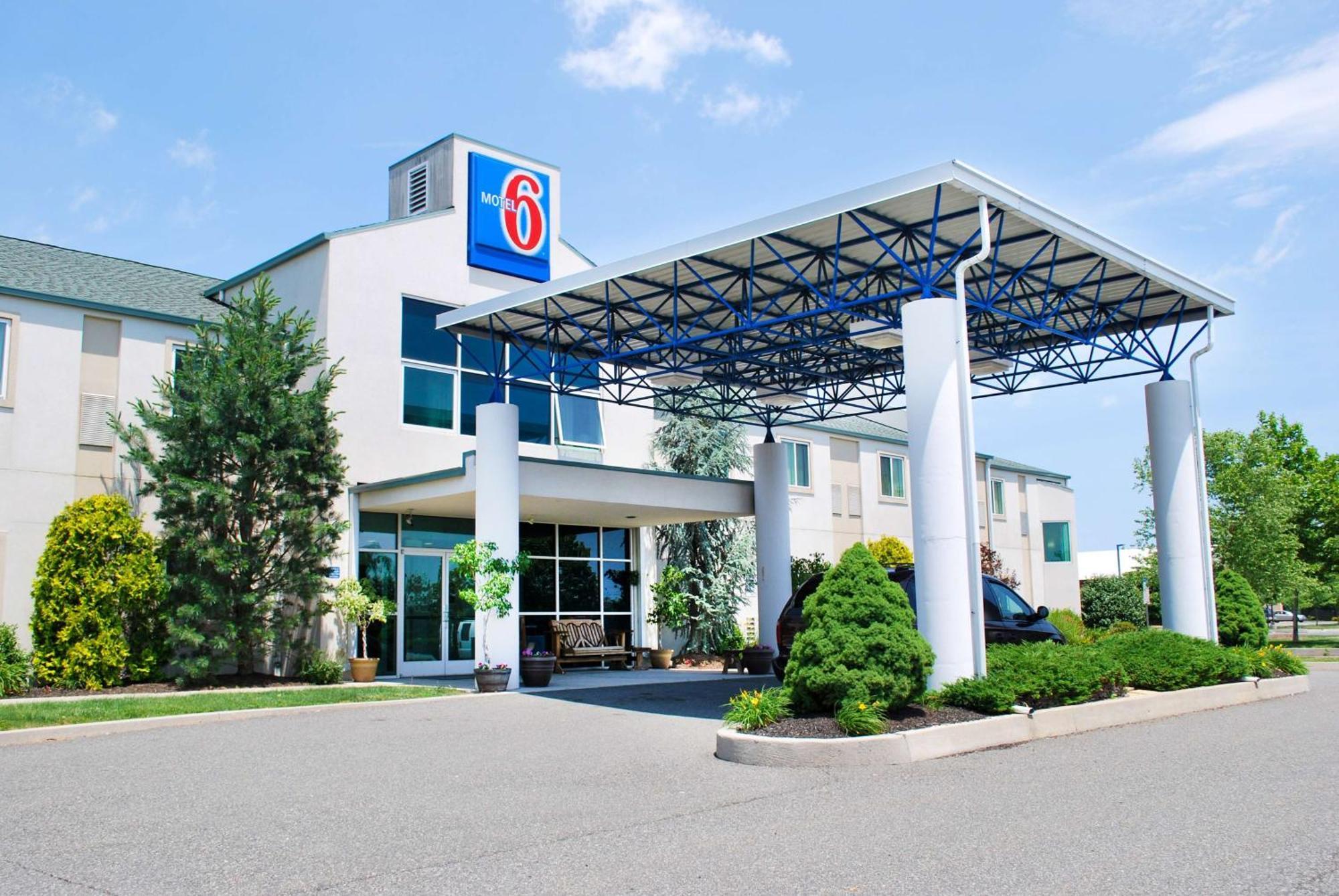Staying In Pennsylvania: 9 Motel 6 Hotels Compared