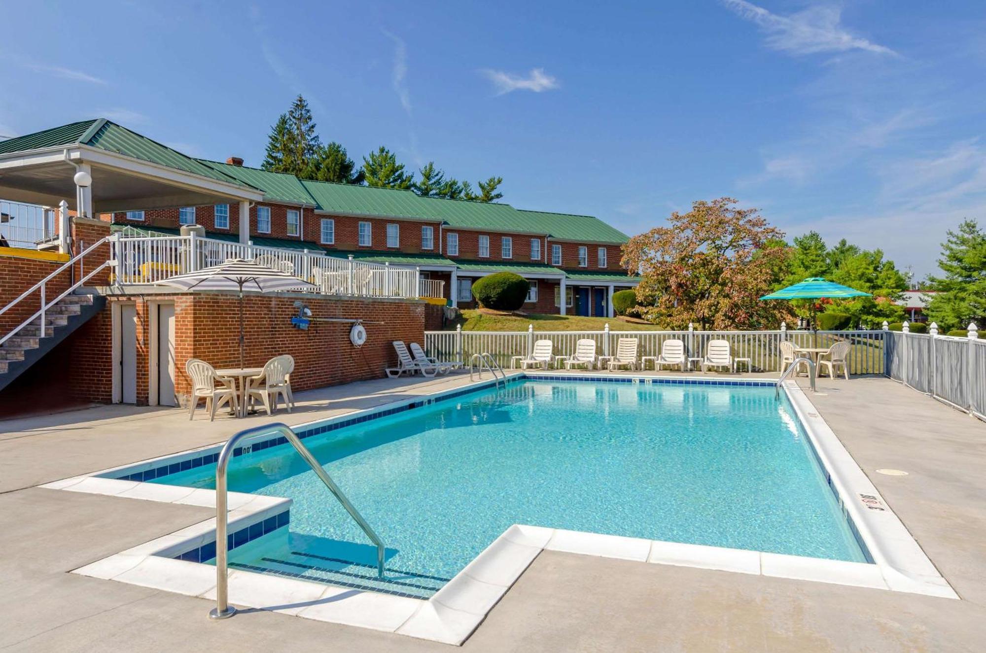 5 Top-Rated Design Hotels in the Blue Ridge Mountains