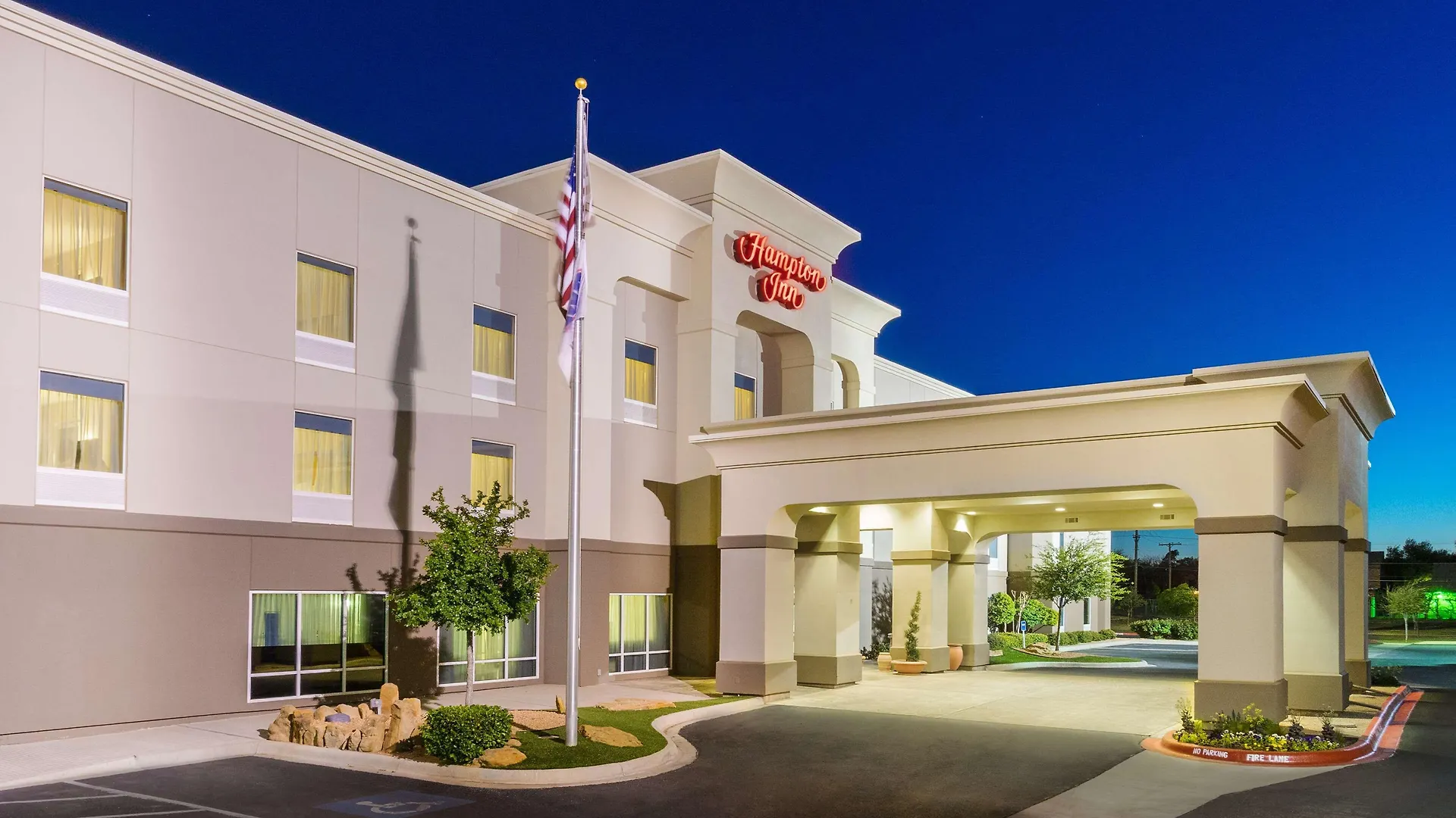 4 Top-Rated Design Hotels Close to Ector County Coliseum